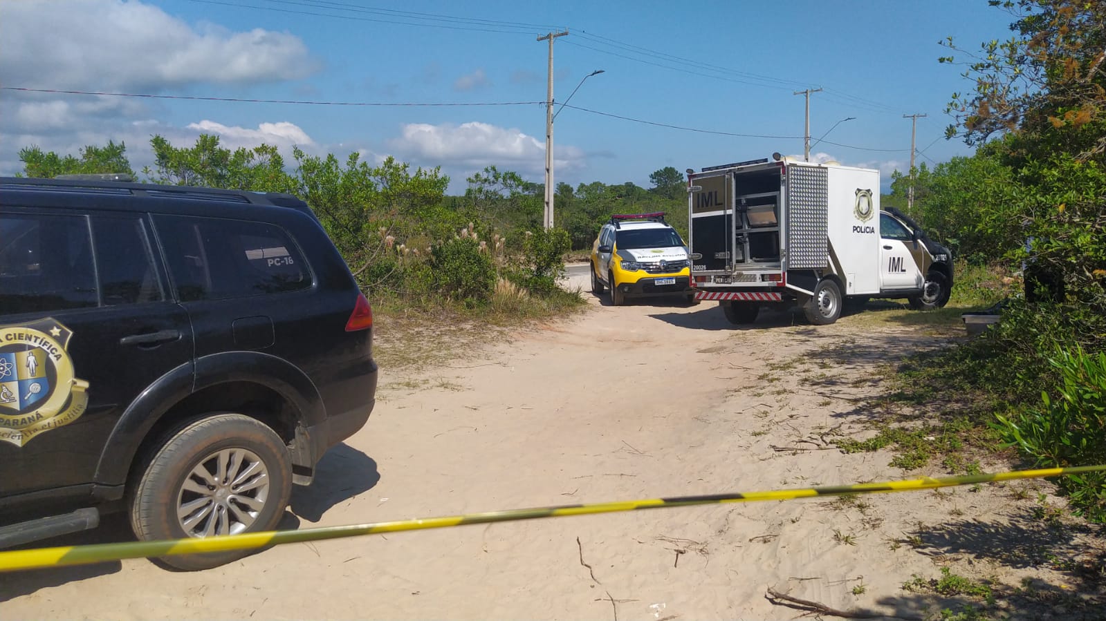 PM encontra homem morto com golpes de faca durante patrulhamento em Pontal do Sul, em Pontal do Paraná