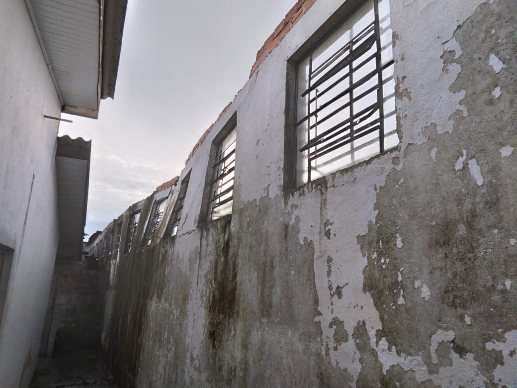 360c80f8-3b40-4a8d-a0ff-81832739d3e1 Queda de estrutura deixa quatro famílias desabrigadas na Ilha dos Valadares, em Paranaguá