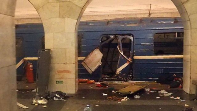Ataque em estação do metrô de Nova York deixa ao menos 5 baleados e 13 feridos