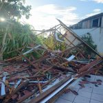 21afcc1a-whatsapp-image-2023-03-05-at-08.34.52-150x150 Tempestade deixa casas e pousadas destelhadas e causa prejuízos em Guaraqueçaba