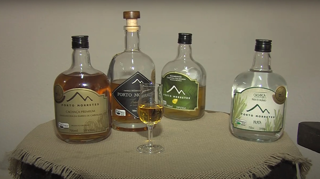 https://media.tvci.com.br/2024/09/096d2ee6-cachaca-morretes.jpg