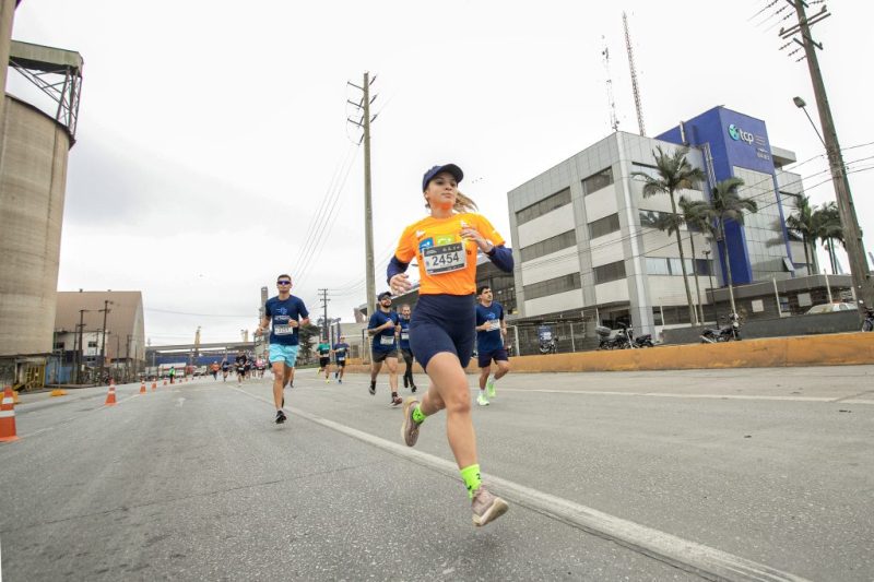 https://media.tvci.com.br/2025/05/213ad119-corrida-porto-2024-scaled-e1747230051216.jpg