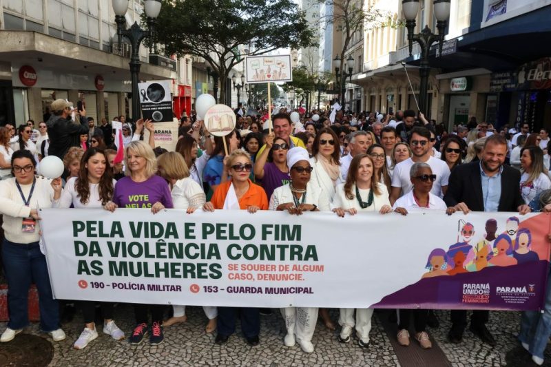 https://media.tvci.com.br/2025/07/f74dc1fe-caminhada-meio-dia-scaled-e1753120788485.jpg