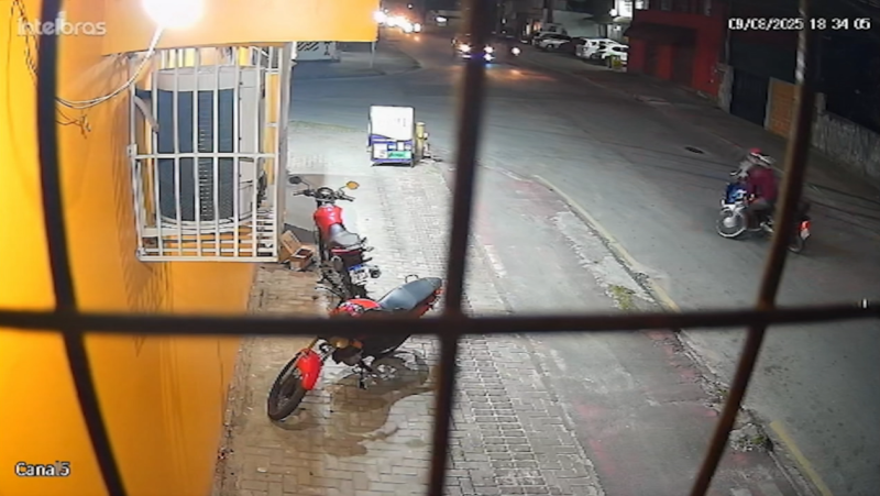 https://media.tvci.com.br/2025/08/c373c1a2-acidente-motos-e1754922785935.png