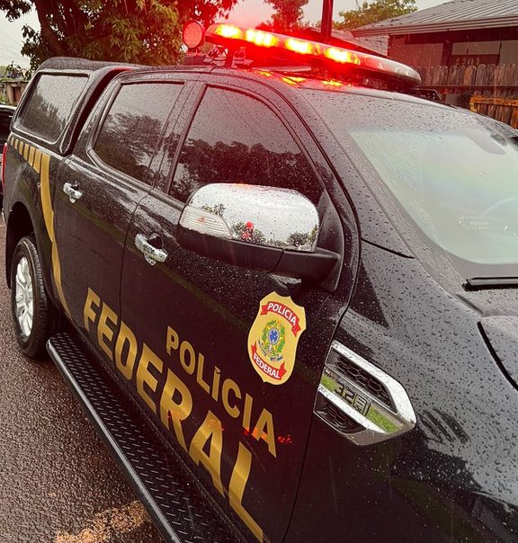 https://media.tvci.com.br/2026/03/461ce93b-policia-federal-pg-e1774370383614.jpeg