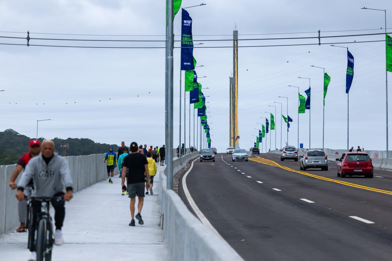 https://media.tvci.com.br/2026/05/a724e52a-ponte-de-guaratuba.jpg