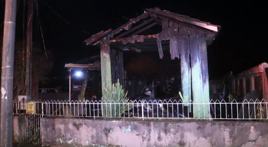 Tragédia em Ponta Grossa: Criança morre em incêndio em residência