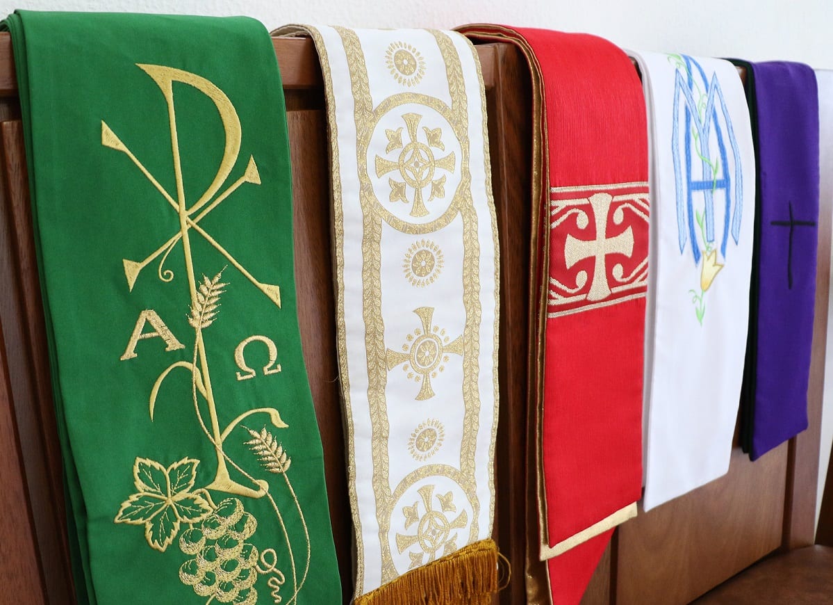 https://media.tvci.com.br/2026/08/c73d0a67-formacao_por-que-usamos-diferentes-cores-na-liturgia.jpg